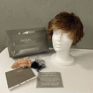 Raquel Welch $159 Sparkle Synthetic Wig R9F26 Mocha Foil Brown NEW Open Box